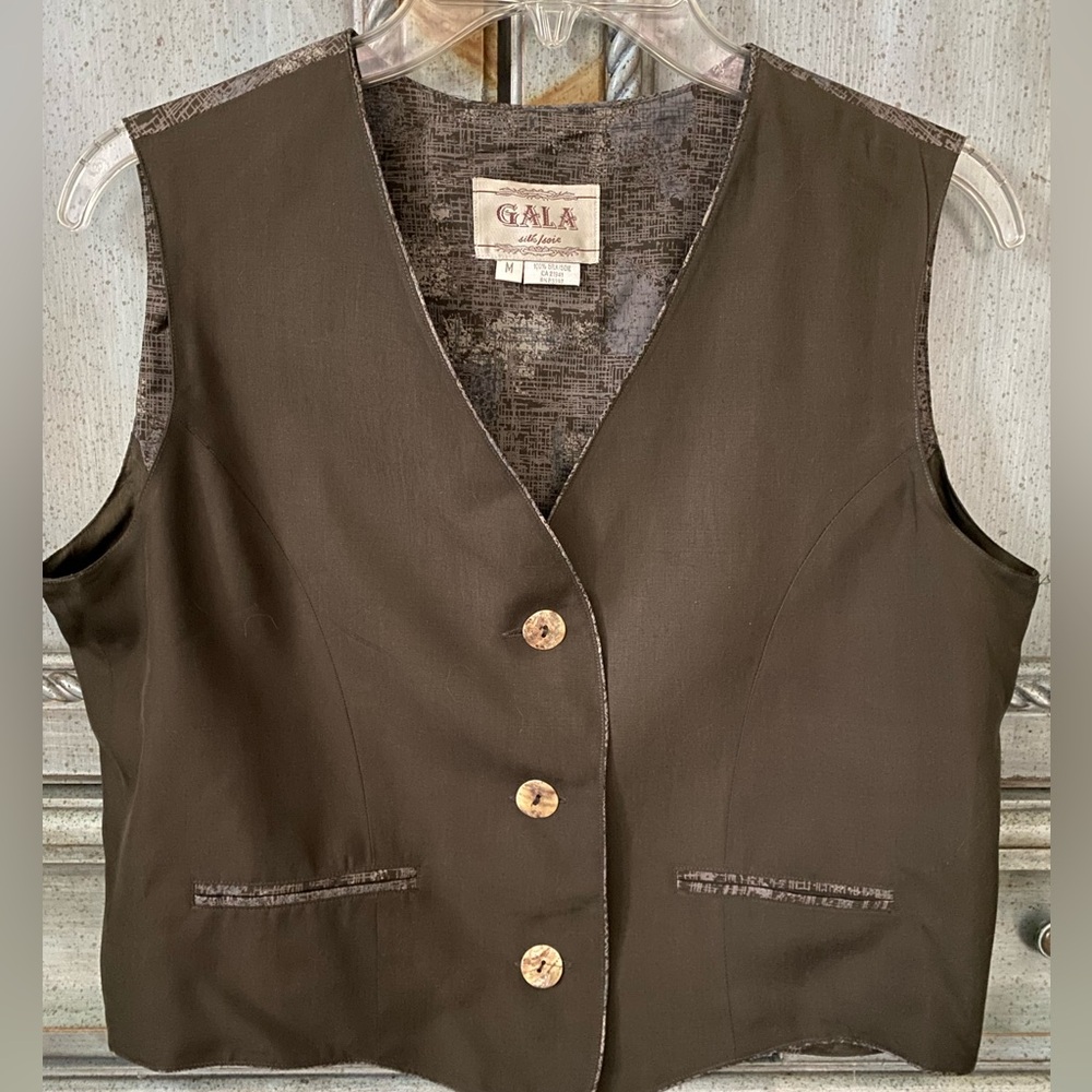 Chic Dark Olive Buttoned Silk Vest